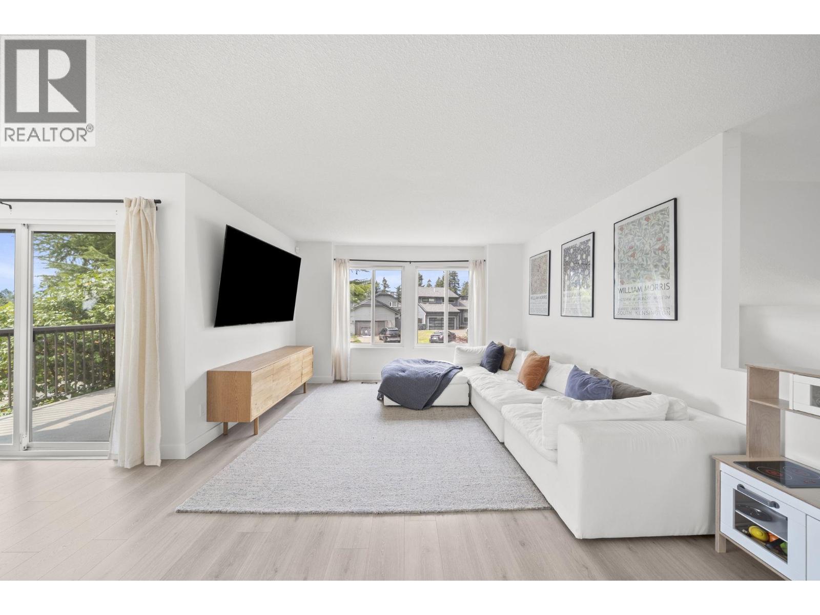17 Campion Court, Port Moody, British Columbia  V3H 4A9 - Photo 3 - R3156966