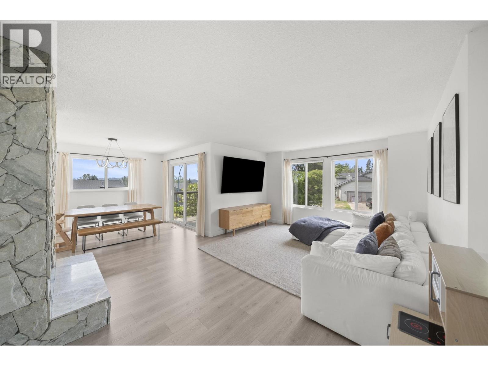 17 Campion Court, Port Moody, British Columbia  V3H 4A9 - Photo 5 - R3156966