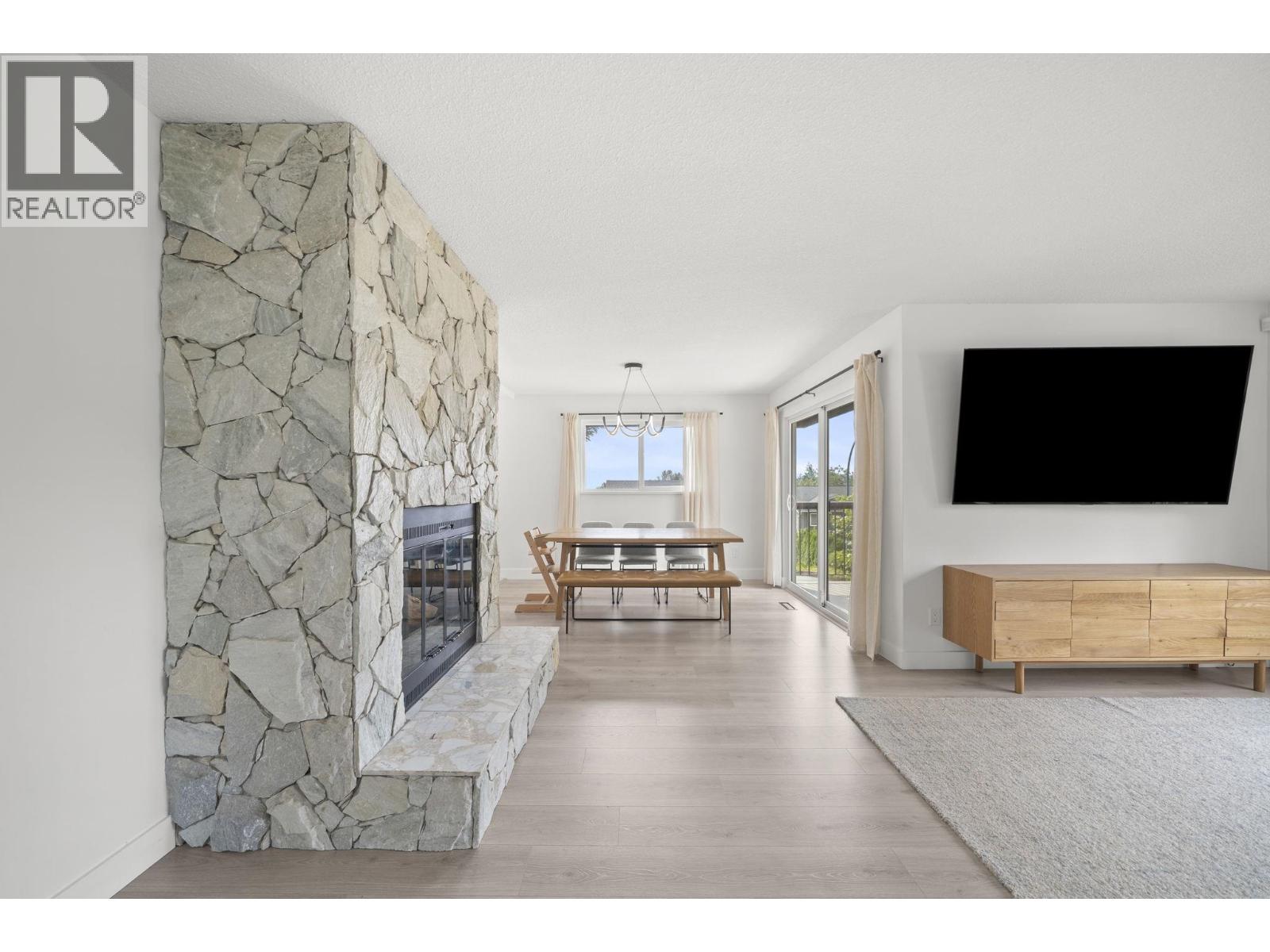 17 Campion Court, Port Moody, British Columbia  V3H 4A9 - Photo 8 - R3156966