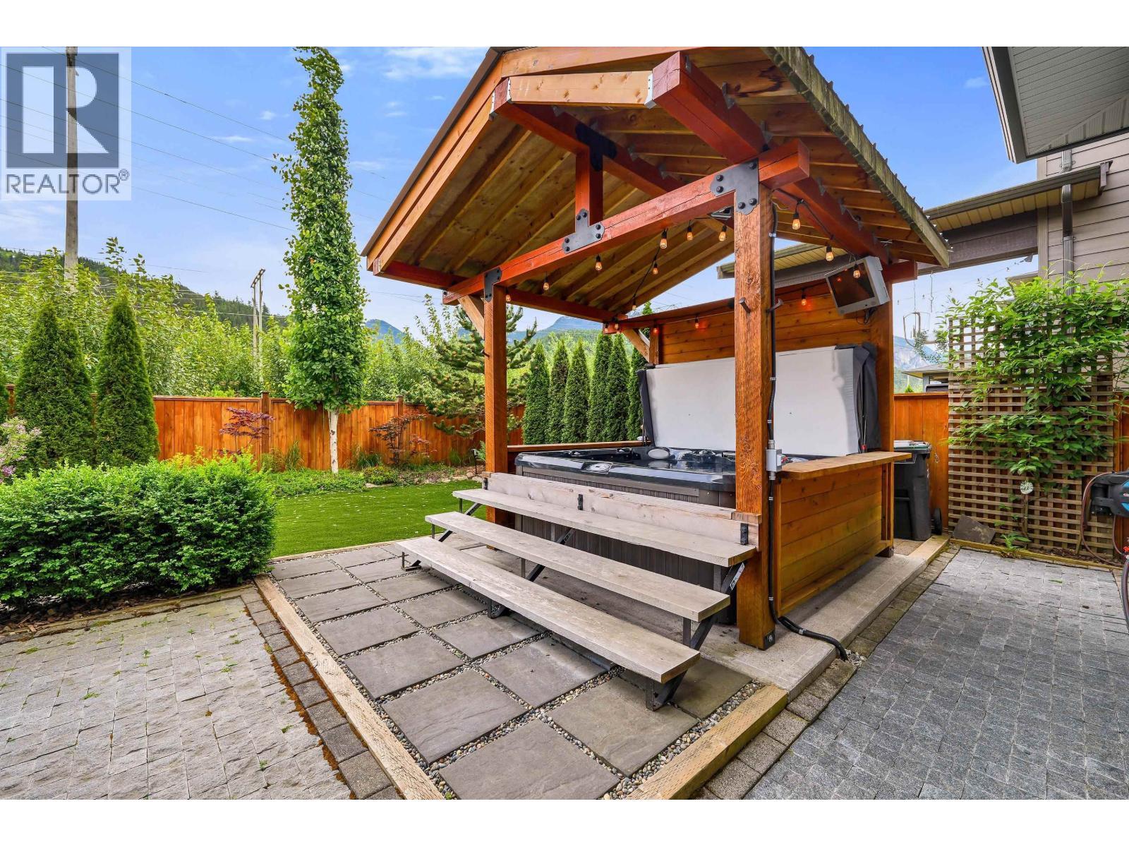 39224 Cardinal Drive, Squamish, British Columbia  V8B 0V3 - Photo 24 - R3156990