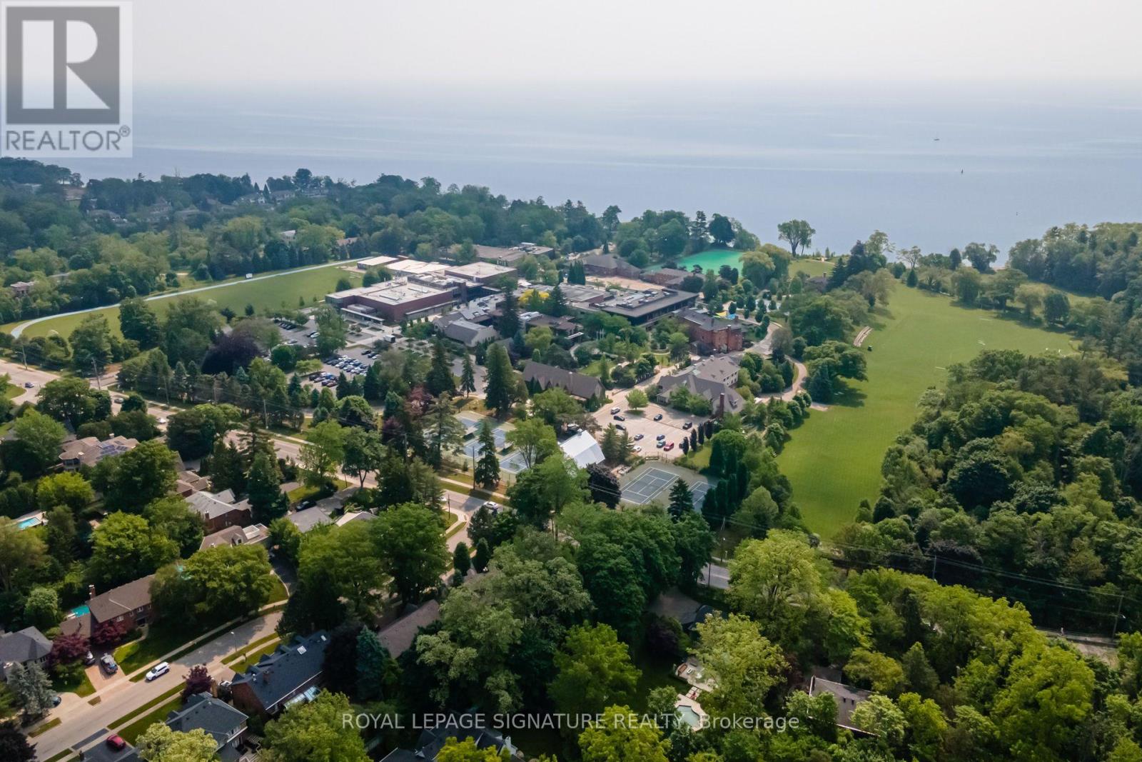 383 Maplehurst Avenue, Oakville (Br Bronte), Ontario  L6L 4Y3 - Photo 42 - W13689488
