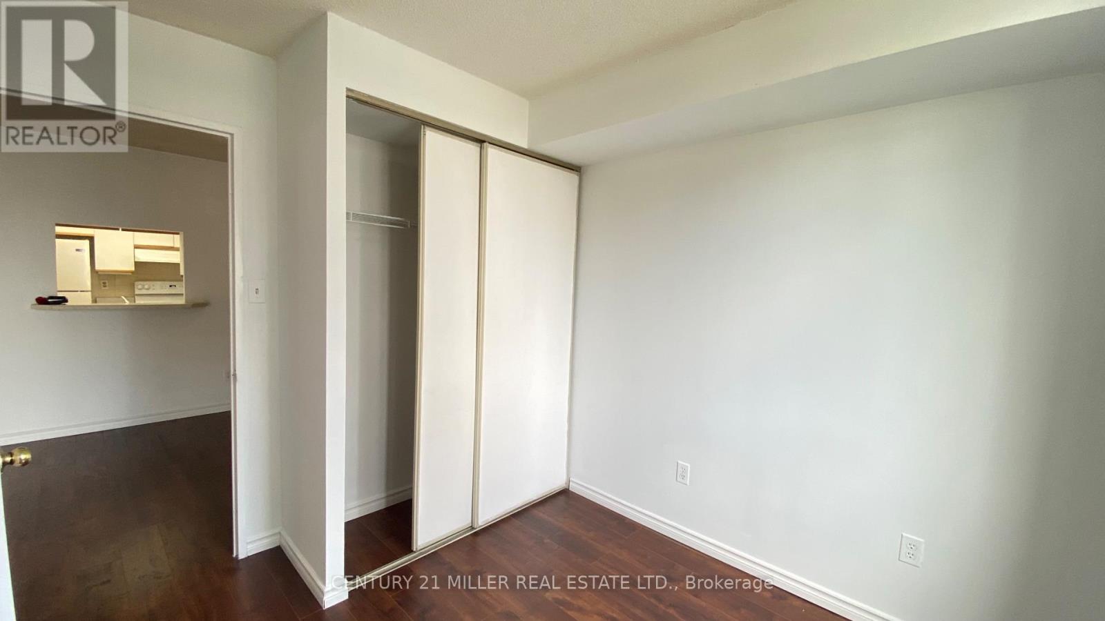 1702 - 285 Enfield Place, Mississauga (City Centre), Ontario  L5B 3Y6 - Photo 11 - W13689508