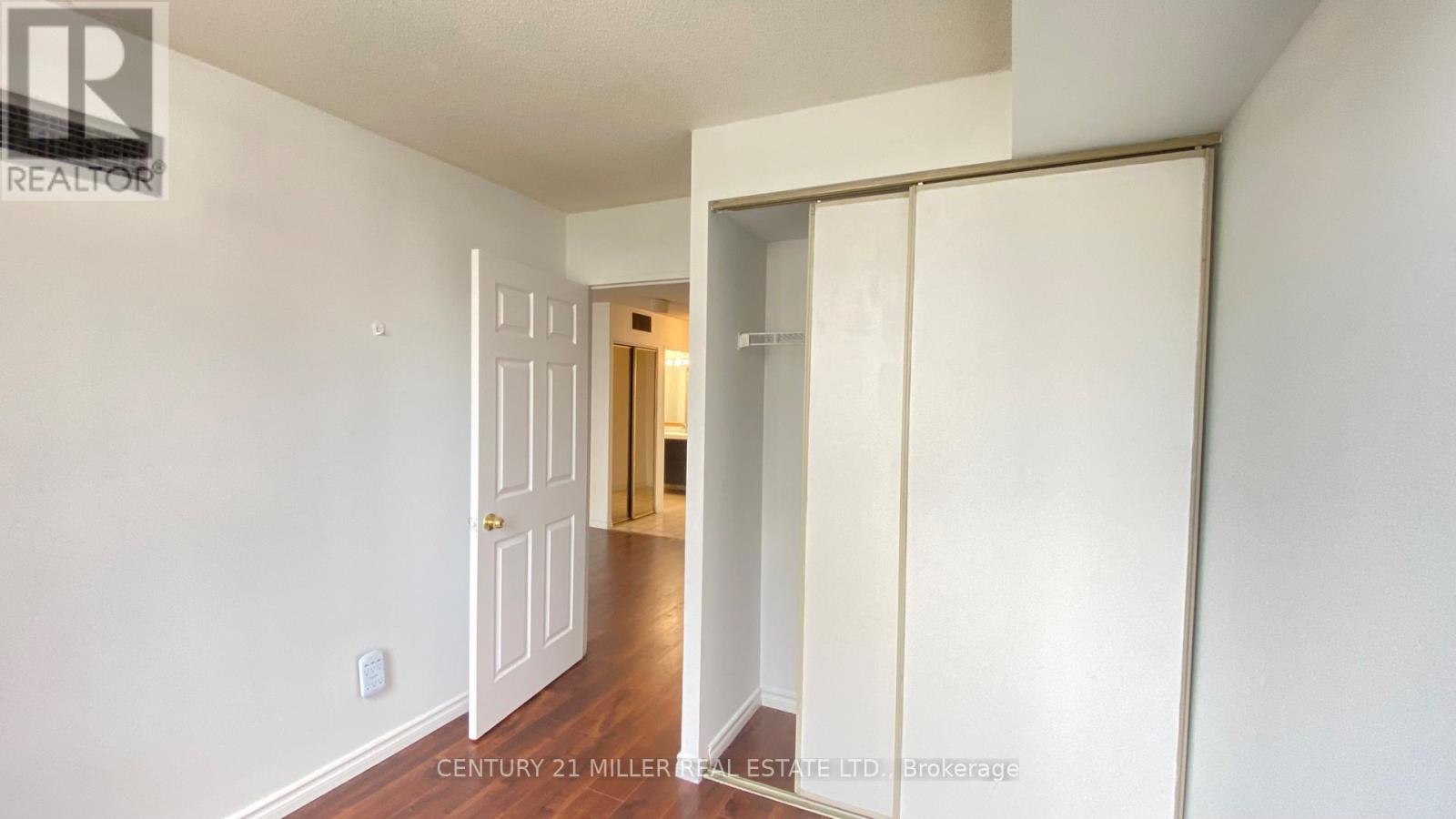 1702 - 285 Enfield Place, Mississauga (City Centre), Ontario  L5B 3Y6 - Photo 12 - W13689508