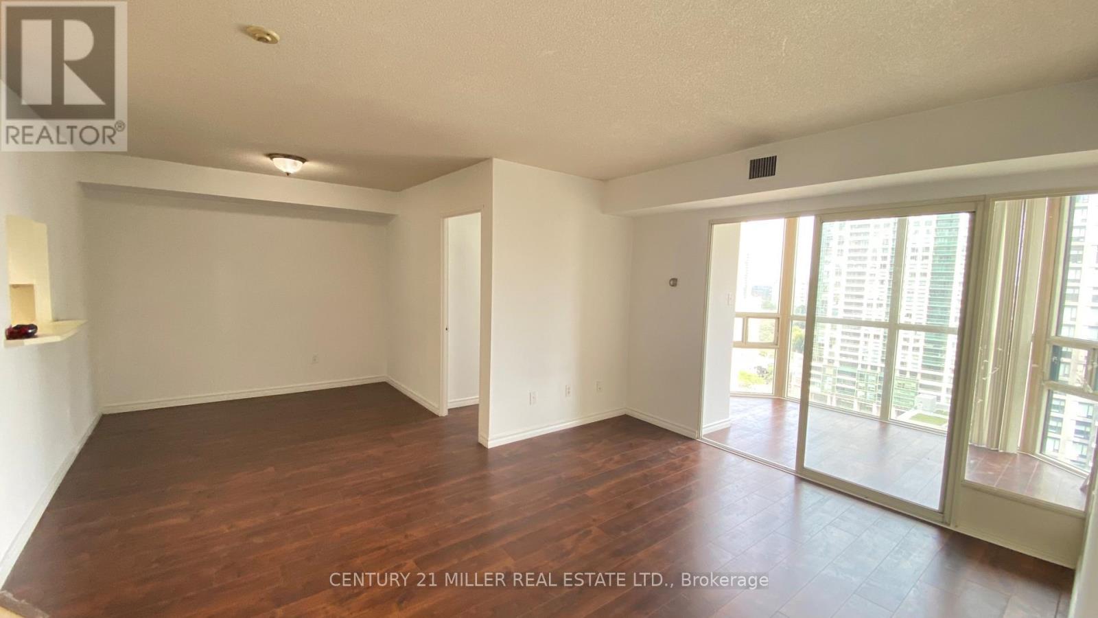 1702 - 285 Enfield Place, Mississauga (City Centre), Ontario  L5B 3Y6 - Photo 9 - W13689508