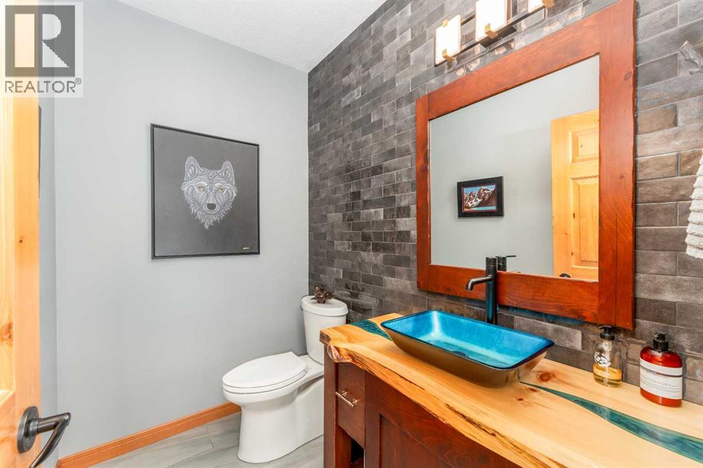 183 Hubman Landing, Canmore, Alberta T1W 3L3 - Photo 14 - A2316850