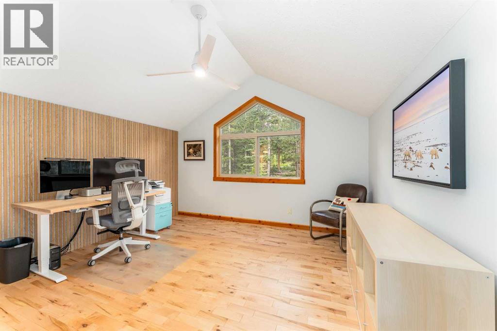 183 Hubman Landing, Canmore, Alberta T1W 3L3 - Photo 18 - A2316850