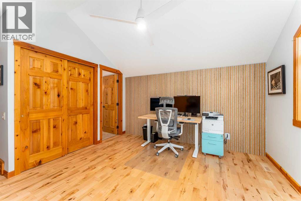183 Hubman Landing, Canmore, Alberta T1W 3L3 - Photo 19 - A2316850
