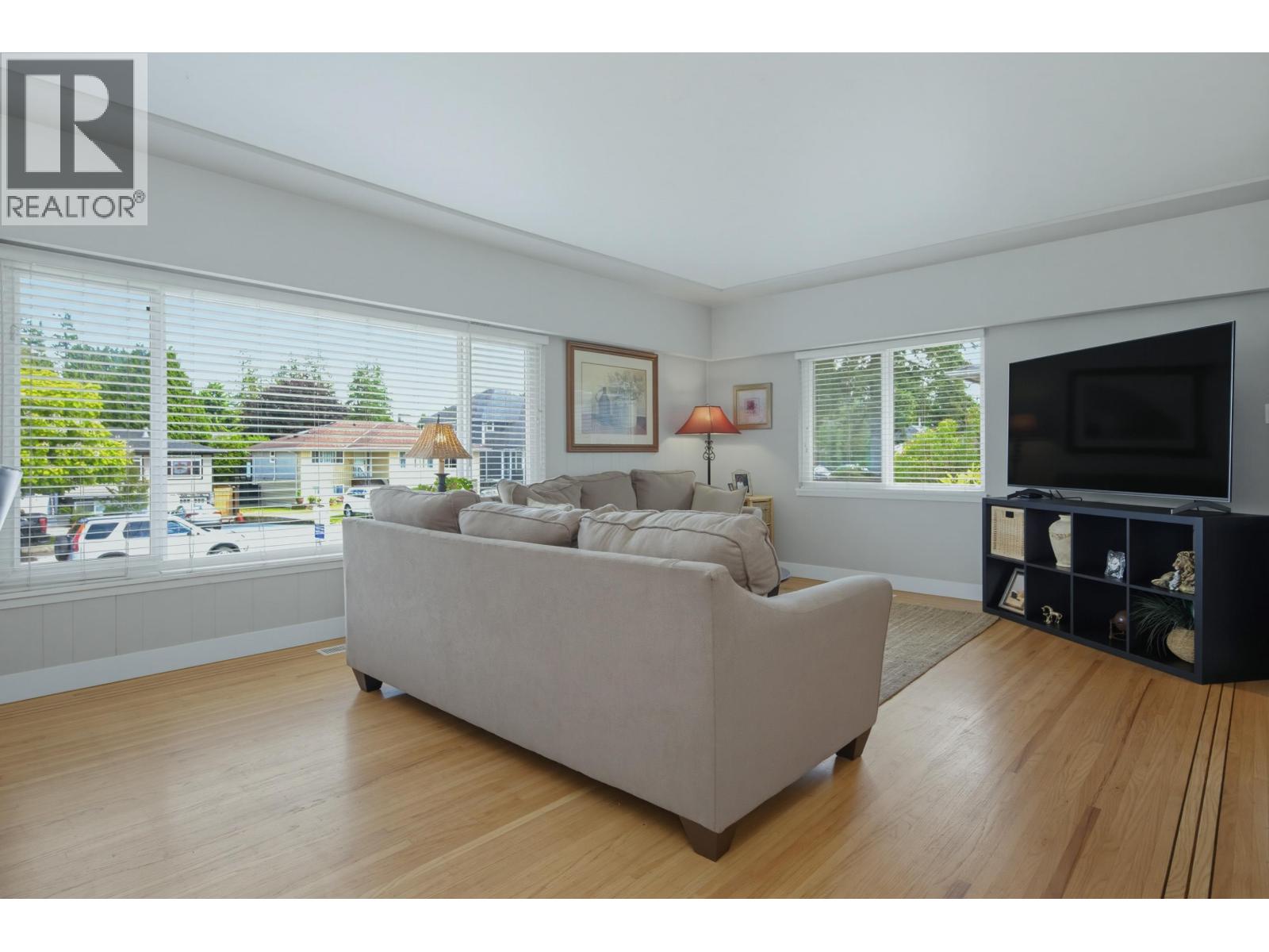 942 Porter Street, Coquitlam, British Columbia  V3J 5C2 - Photo 6 - R3156875