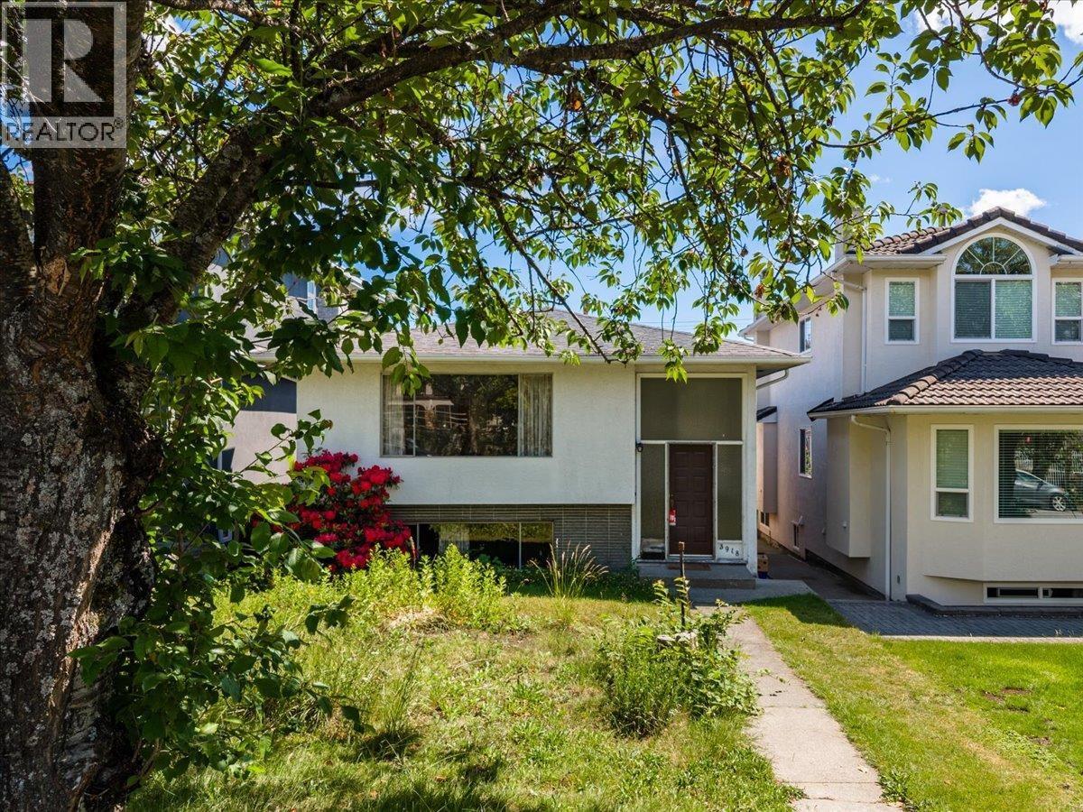 3918 UNION STREET, Burnaby, British Columbia