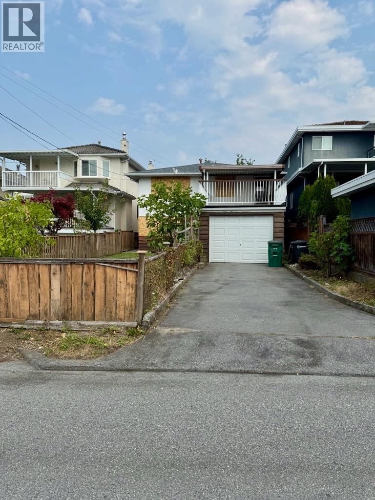 3918 Union Street, Burnaby, British Columbia  V5C 2W7 - Photo 5 - R3156834
