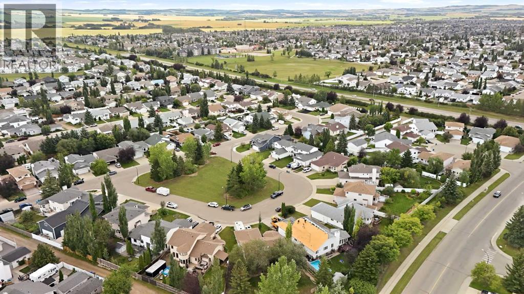 2 Denmark Crescent, Red Deer, Alberta  T4R 2K4 - Photo 30 - A2336961