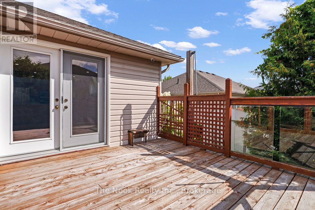 4 Champlain Boulevard, Kawartha Lakes (Lindsay), Ontario  K9V 0H9 - Photo 24 - X13689608