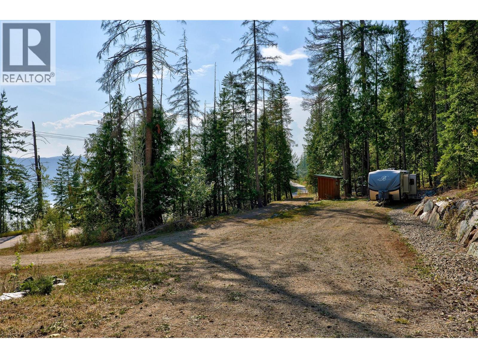 6677 Squilax-Anglemont Road, Magna Bay, British Columbia  V0E 1M7 - Photo 12 - 10396554