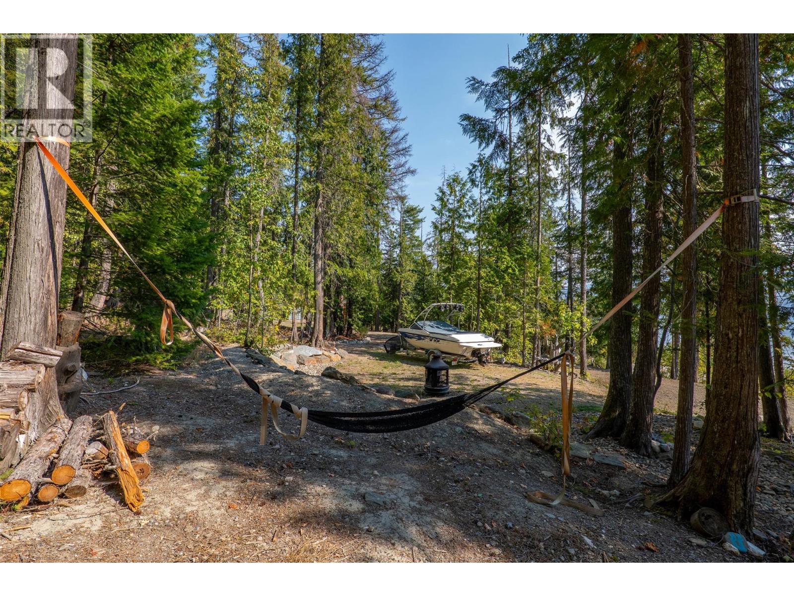 6677 Squilax-Anglemont Road, Magna Bay, British Columbia  V0E 1M7 - Photo 27 - 10396554