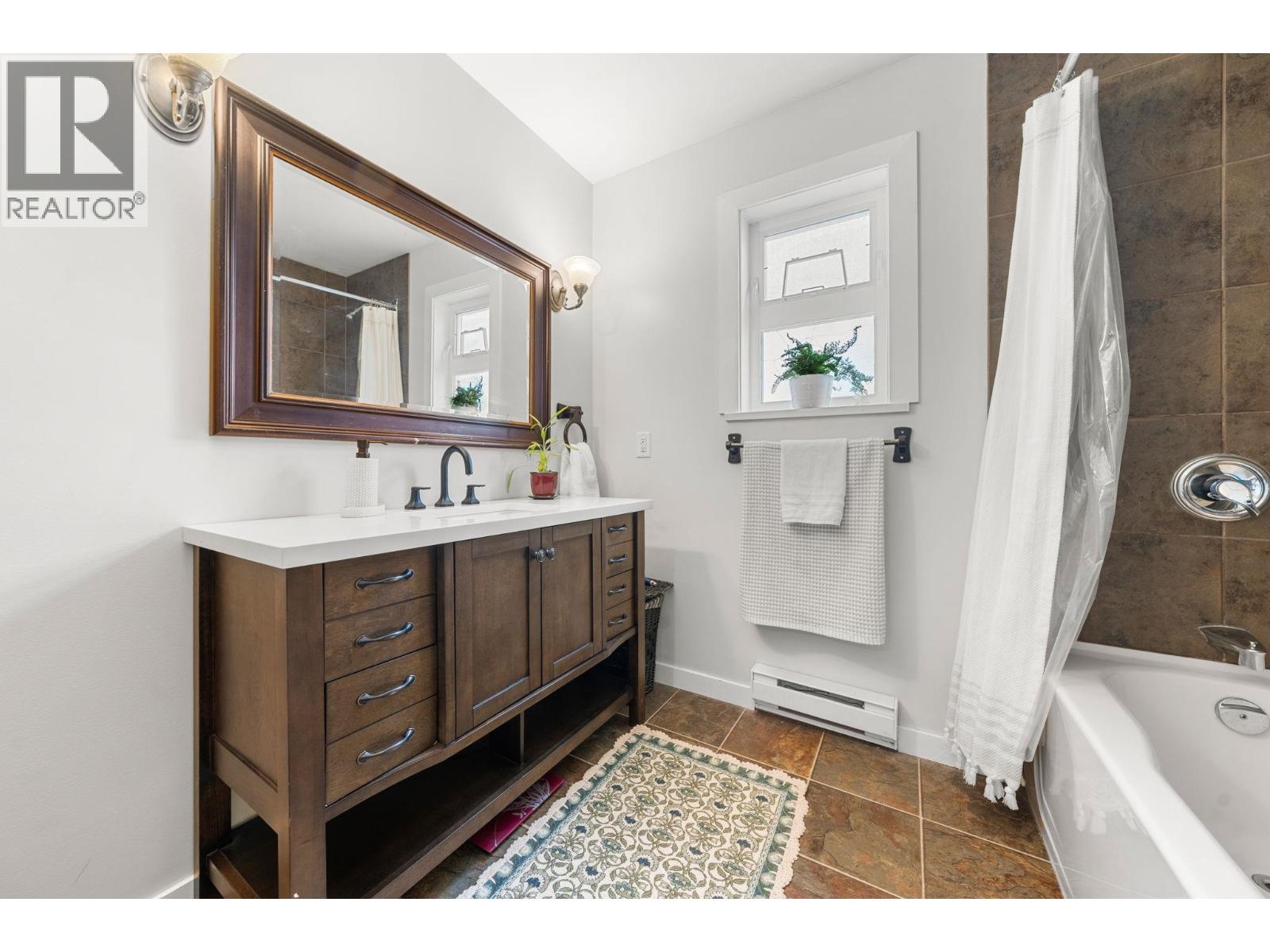 462 E 4th Street, North Vancouver, British Columbia  V7L 1J5 - Photo 15 - R3156856