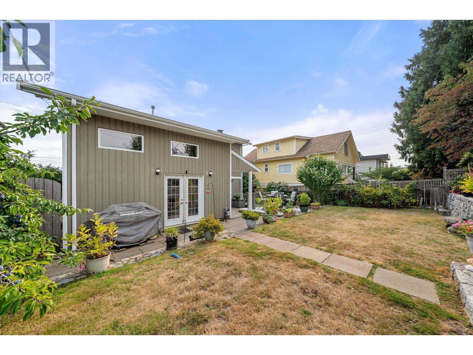 462 E 4th Street, North Vancouver, British Columbia  V7L 1J5 - Photo 29 - R3156856