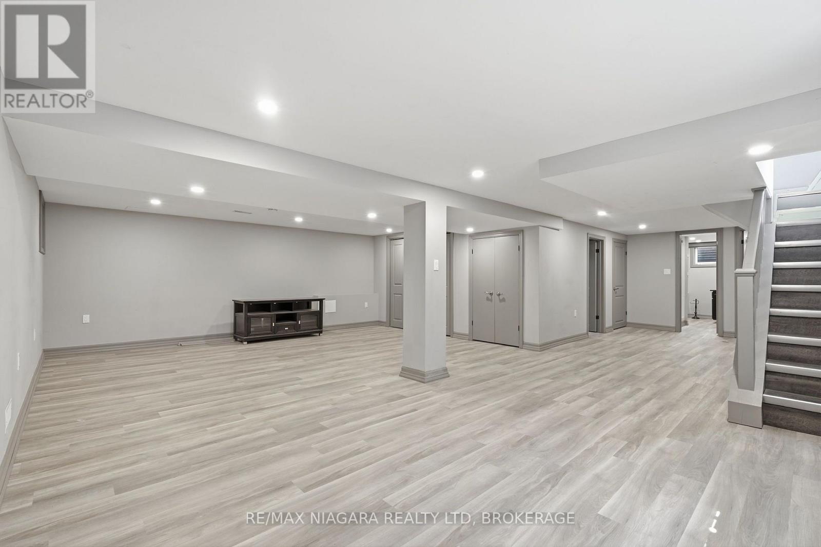 6 Royal Oak Drive, St. Catharines (Martindale Pond), Ontario  L2N 4B6 - Photo 25 - X13689562