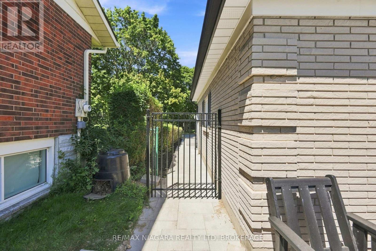 6 Royal Oak Drive, St. Catharines (Martindale Pond), Ontario  L2N 4B6 - Photo 33 - X13689562