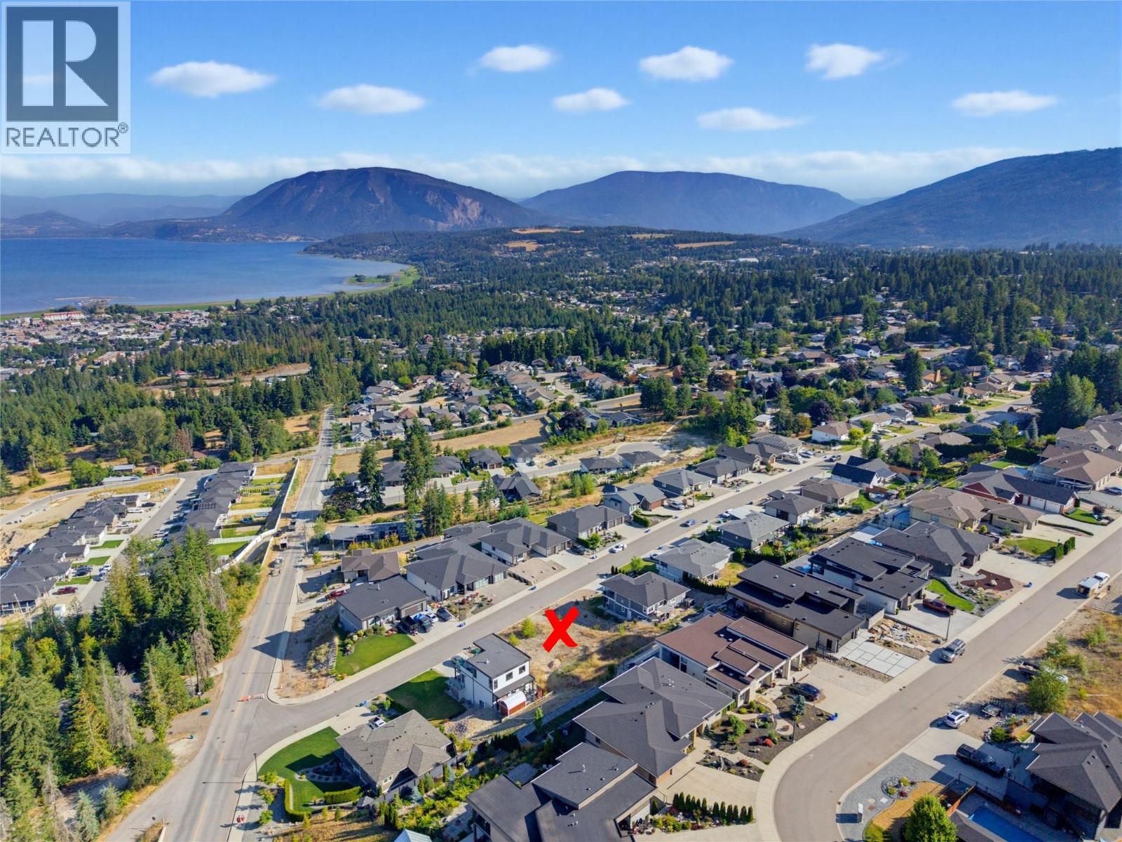 1040 17 Avenue SE, Salmon Arm, British Columbia  V1E 2C9 - Photo 4 - 10397524