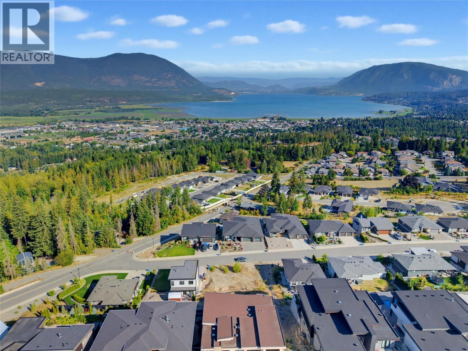 1040 17 Avenue SE, Salmon Arm, British Columbia  V1E 2C9 - Photo 11 - 10397524