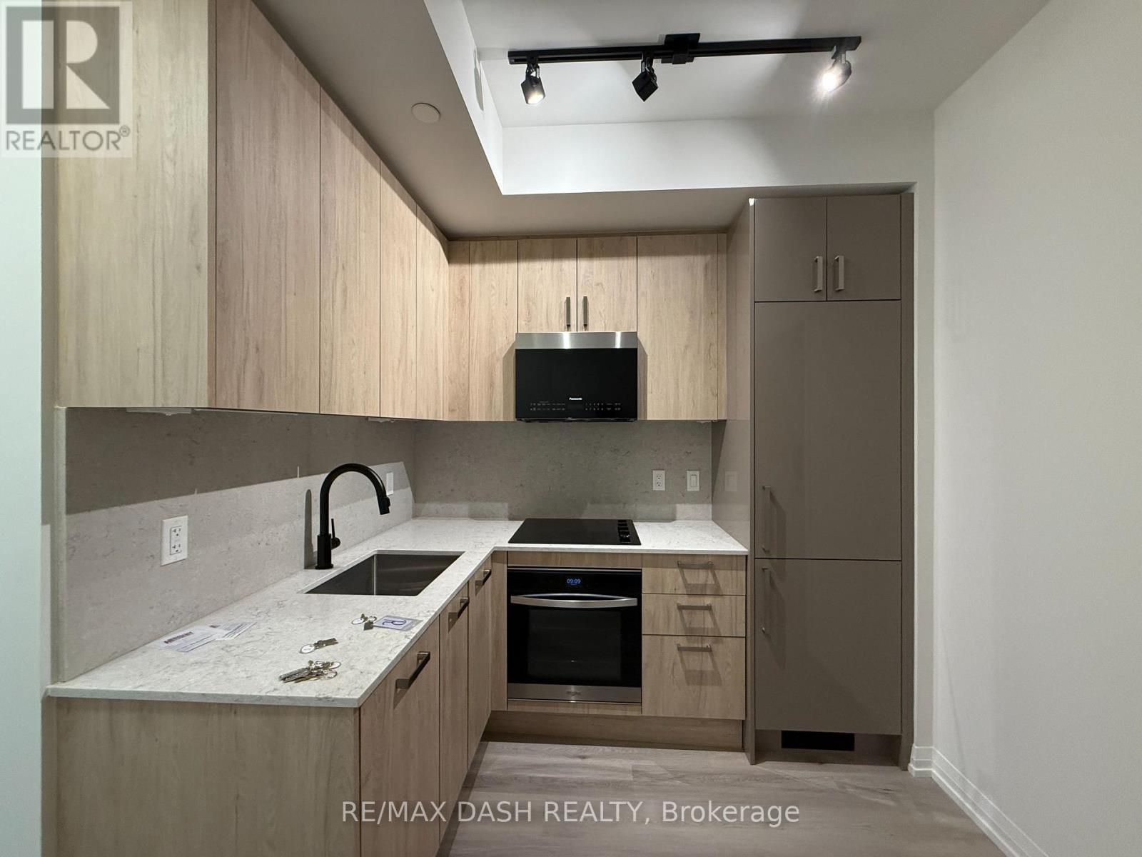 712 - 280 Dundas Street W, Toronto, Ontario  M5T 0E3 - Photo 2 - C13689538