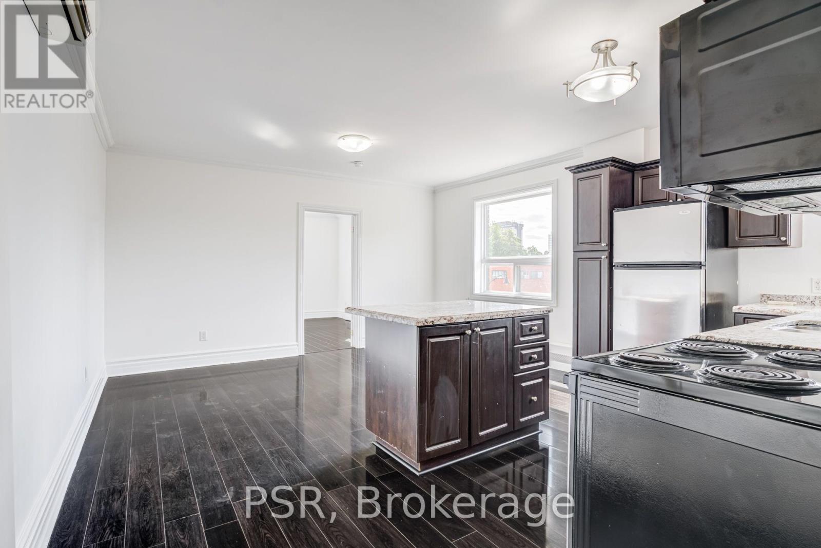 4 - 2 Craighurst Avenue, Toronto, Ontario  M4R 1J8 - Photo 5 - C13689550
