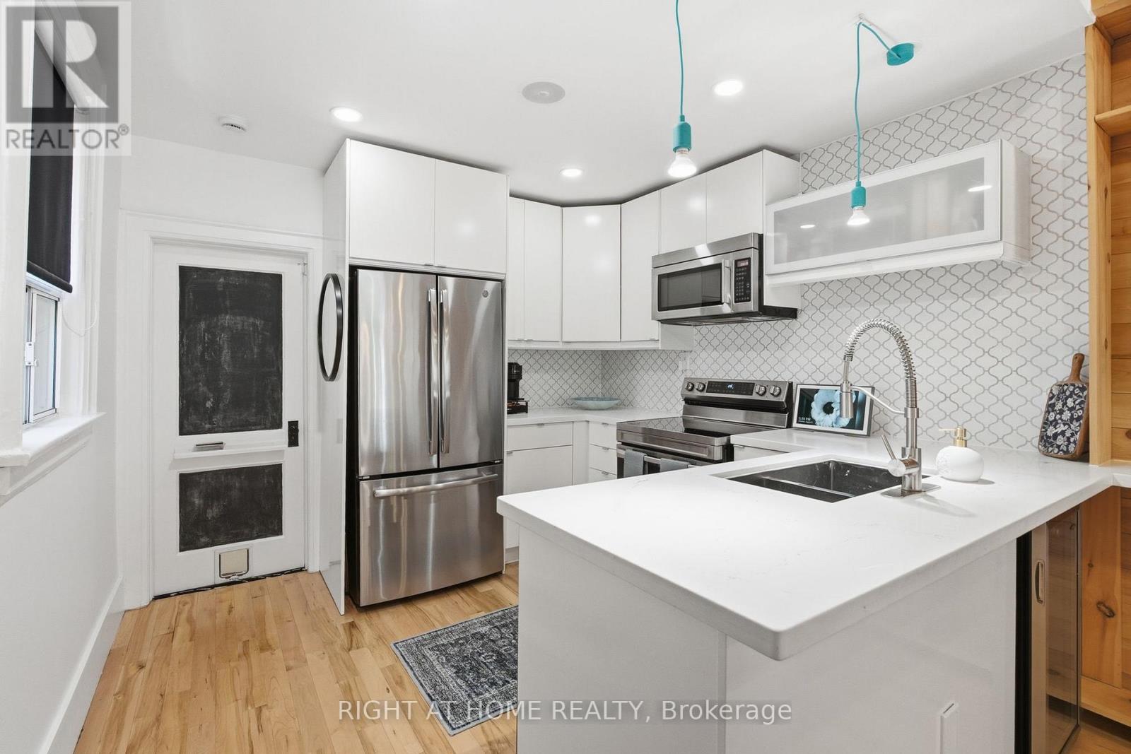 494 Donlands Avenue, Toronto, Ontario M4J 3S6 - Photo 14 - E13689546