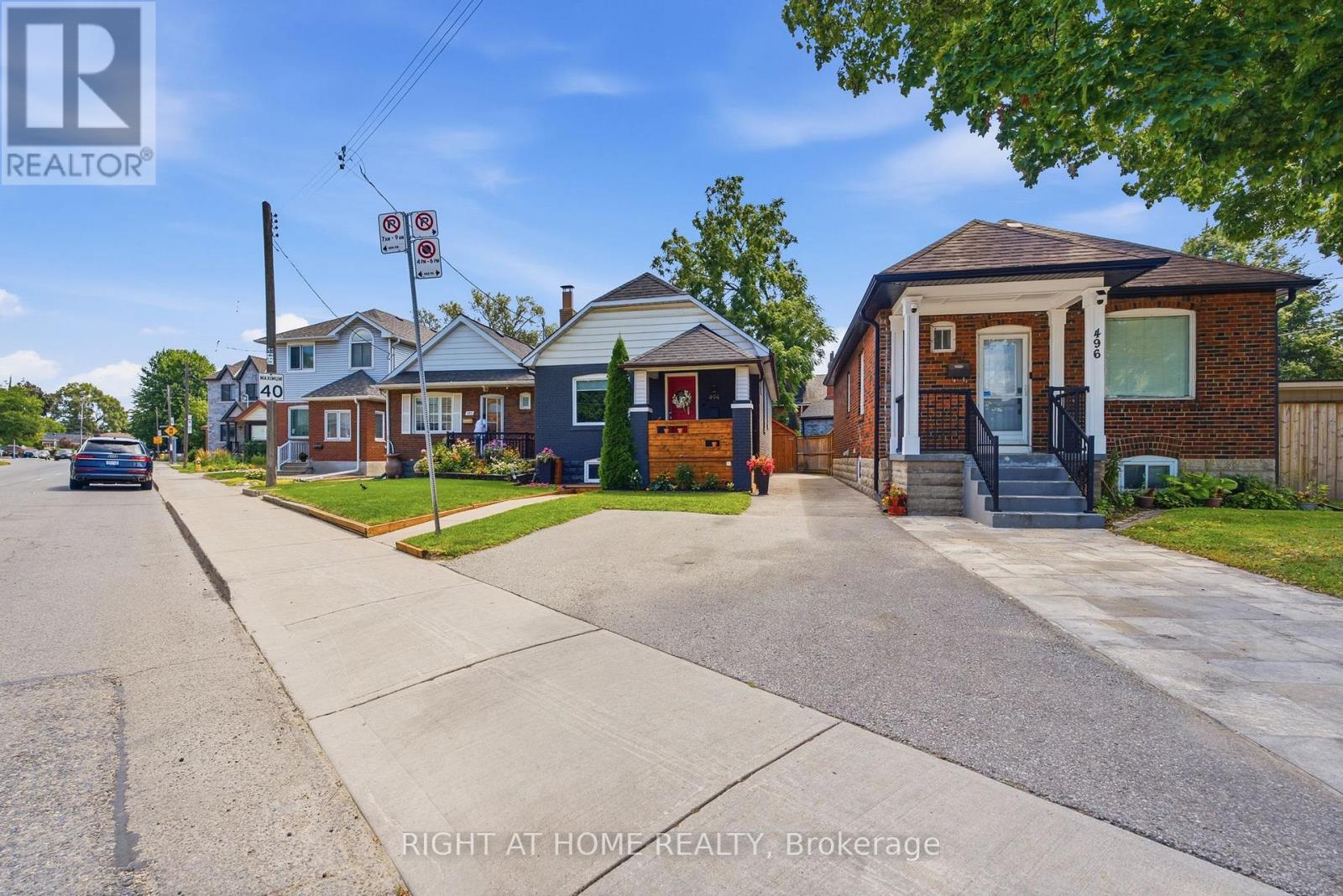 494 Donlands Avenue, Toronto, Ontario M4J 3S6 - Photo 3 - E13689546