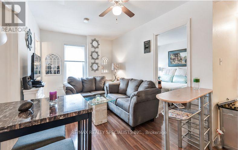 1659 Gerrard Street E, Toronto, Ontario  M4L 2A9 - Photo 10 - E13689614