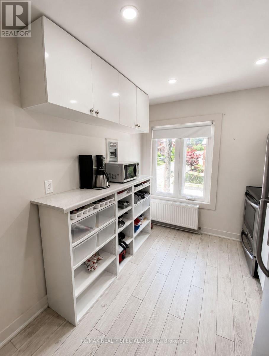 1659 Gerrard Street E, Toronto, Ontario  M4L 2A9 - Photo 28 - E13689614