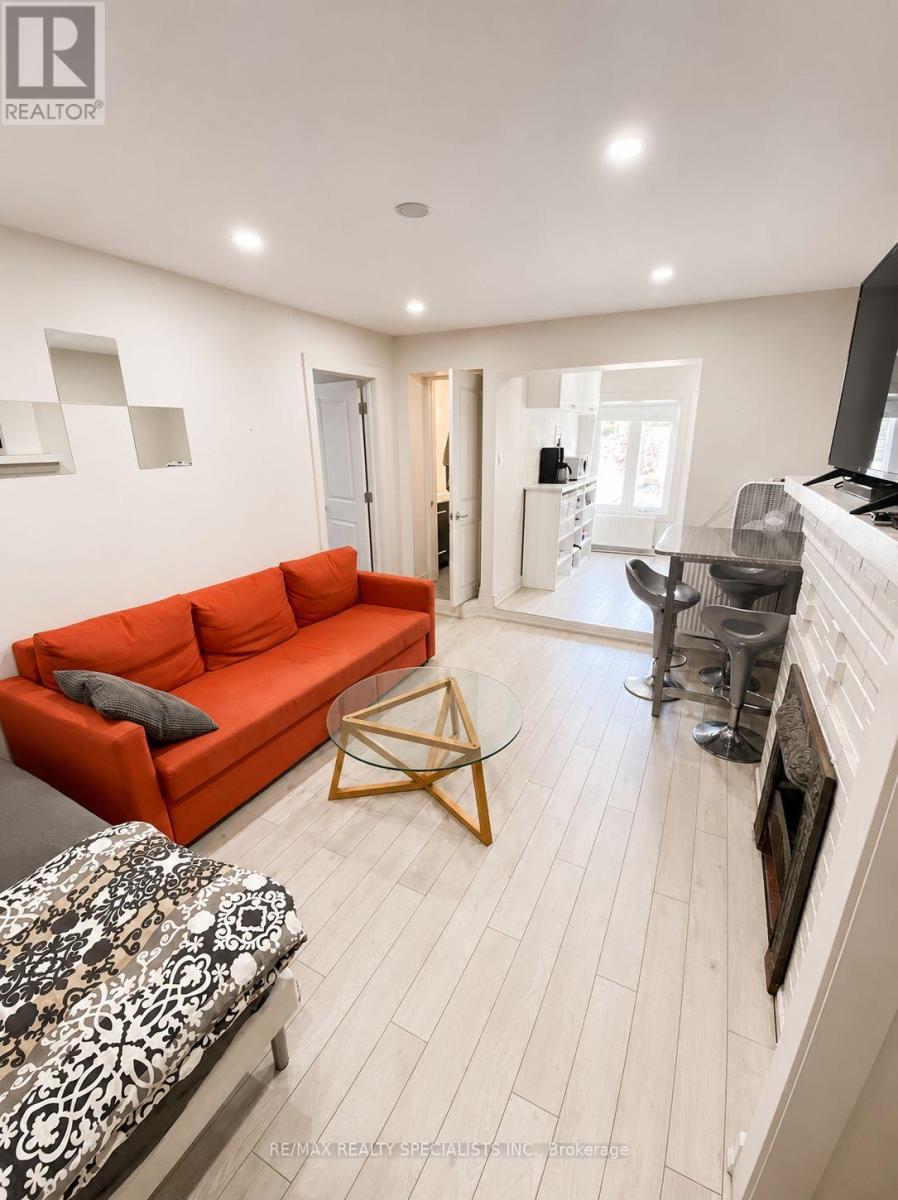 1659 Gerrard Street E, Toronto, Ontario  M4L 2A9 - Photo 30 - E13689614