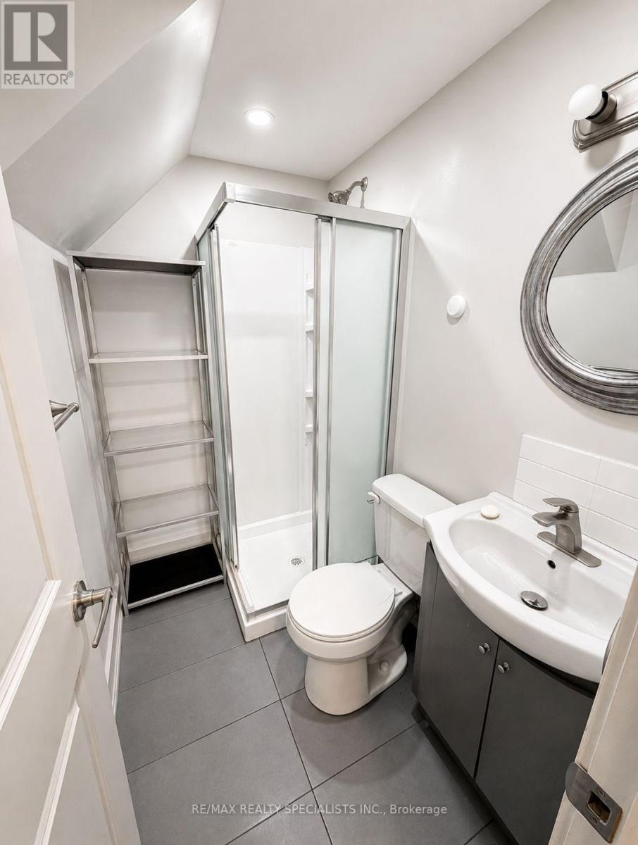 1659 Gerrard Street E, Toronto, Ontario  M4L 2A9 - Photo 42 - E13689614