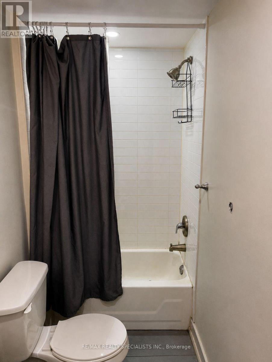 1659 Gerrard Street E, Toronto, Ontario M4L 2A9 - Photo 25 - E13689622