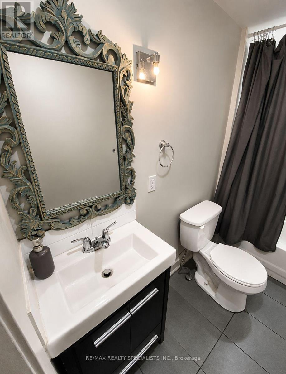 1659 Gerrard Street E, Toronto, Ontario M4L 2A9 - Photo 26 - E13689622