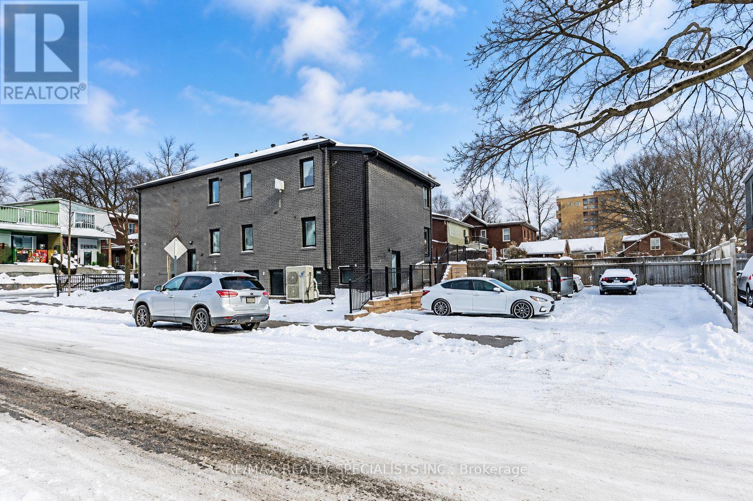 1659 Gerrard Street E, Toronto, Ontario M4L 2A9 - Photo 47 - E13689622