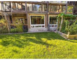 17 BREDA COURT, Richmond Hill, Ontario