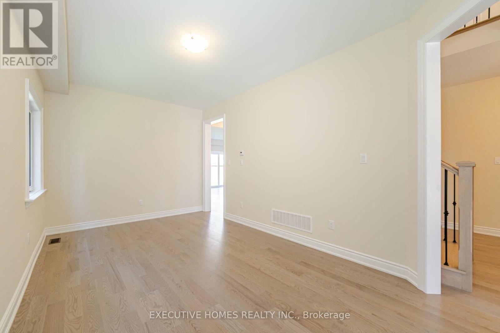14 Mac Campbell Way, Bradford West Gwillimbury, Ontario L3Z 4M7 - Photo 11 - N13689566
