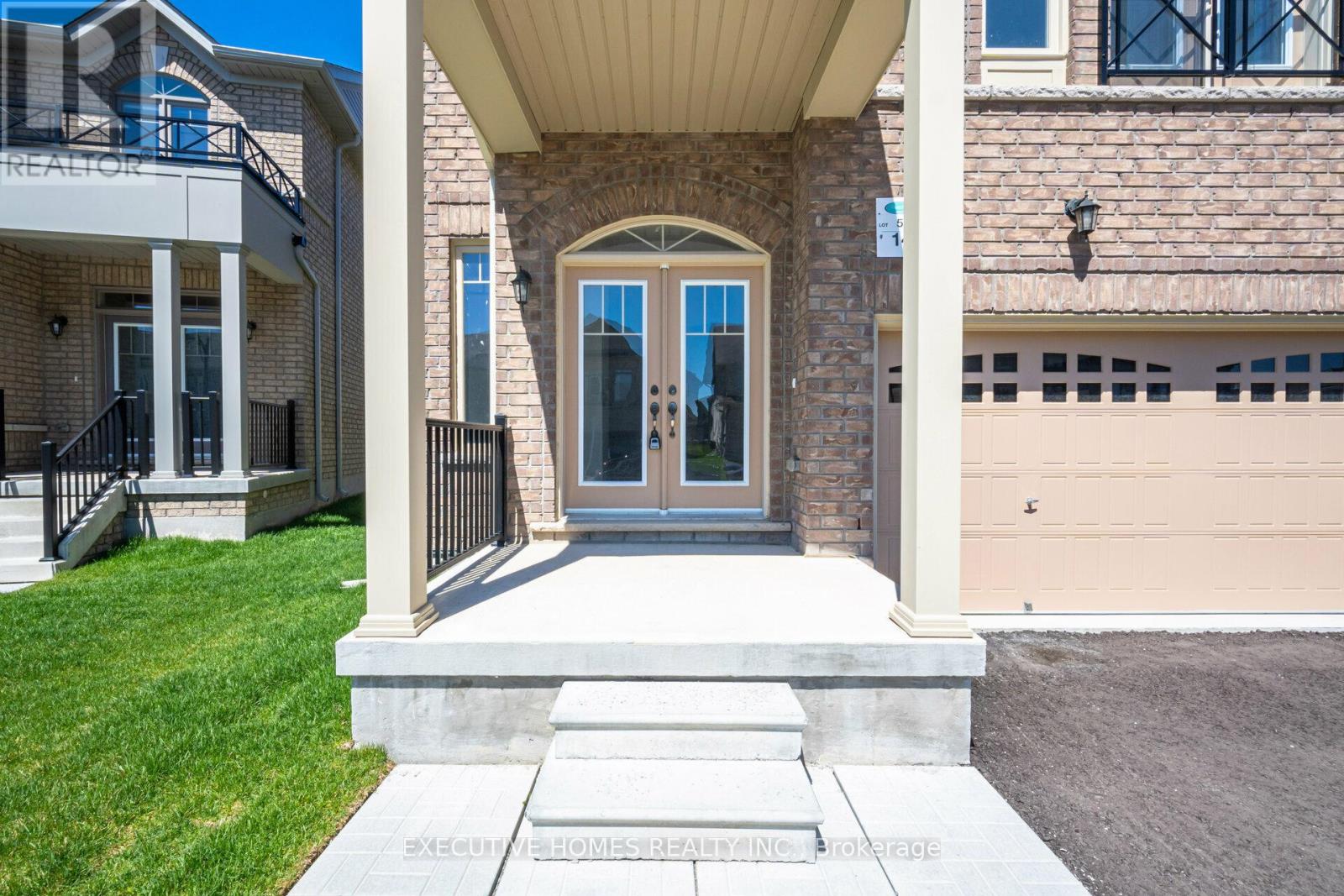 14 Mac Campbell Way, Bradford West Gwillimbury, Ontario L3Z 4M7 - Photo 3 - N13689566