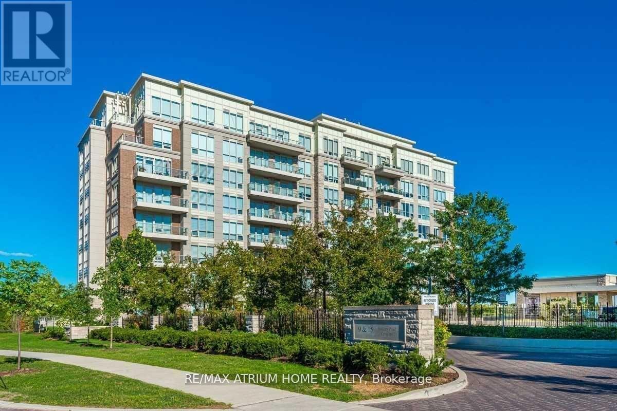 711 - 15 STOLLERY POND CRESCENT, Markham, Ontario