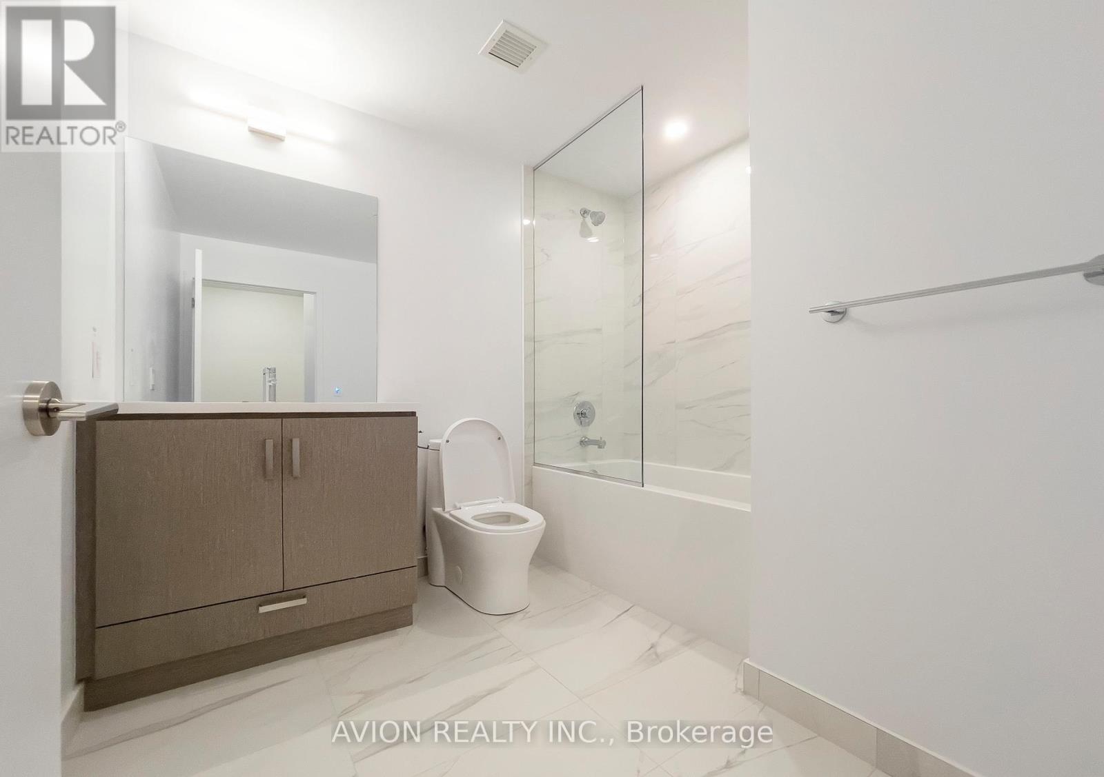 1716 - 10 Honeycrisp Cres Crescent, Vaughan, Ontario  L4K 5Z8 - Photo 13 - N13689612