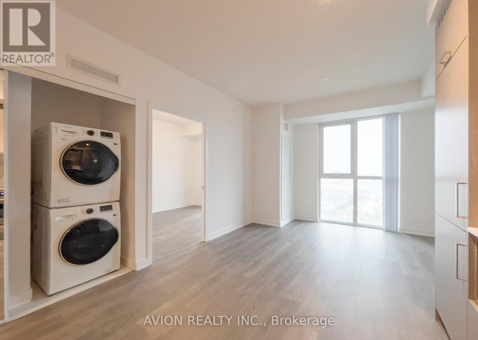1716 - 10 Honeycrisp Cres Crescent, Vaughan, Ontario  L4K 5Z8 - Photo 16 - N13689612