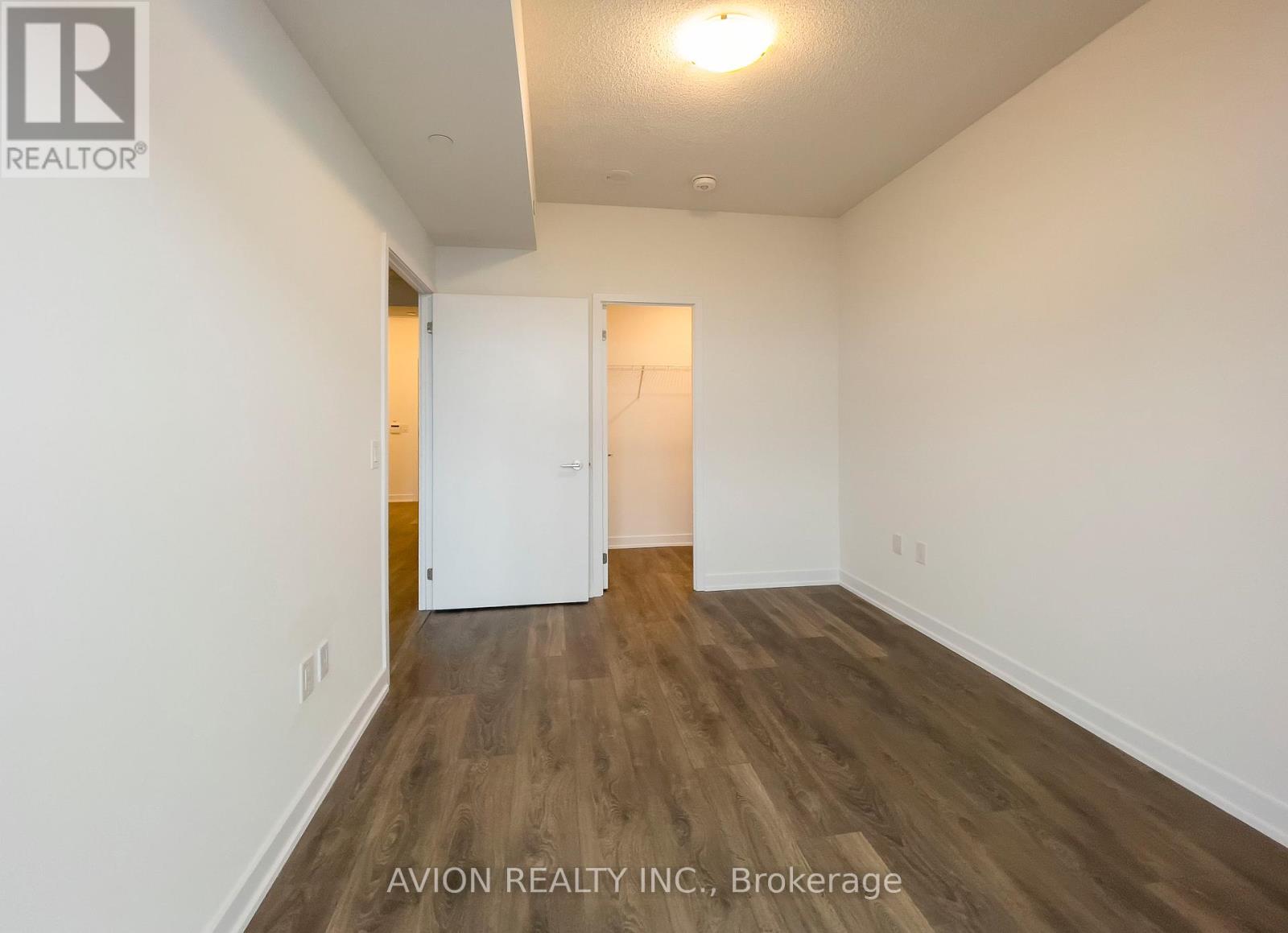 1716 - 10 Honeycrisp Cres Crescent, Vaughan, Ontario  L4K 5Z8 - Photo 6 - N13689612