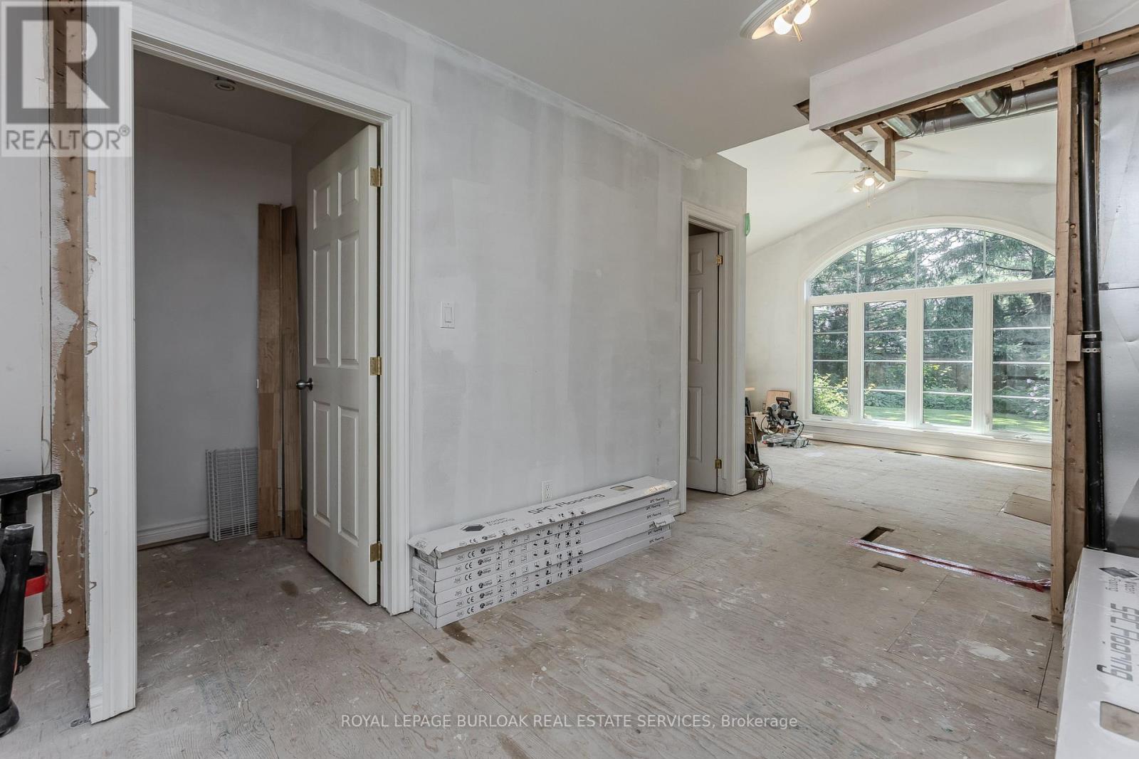 274 Belvenia Road, Burlington (Shoreacres), Ontario  L7L 2G4 - Photo 40 - W13689532