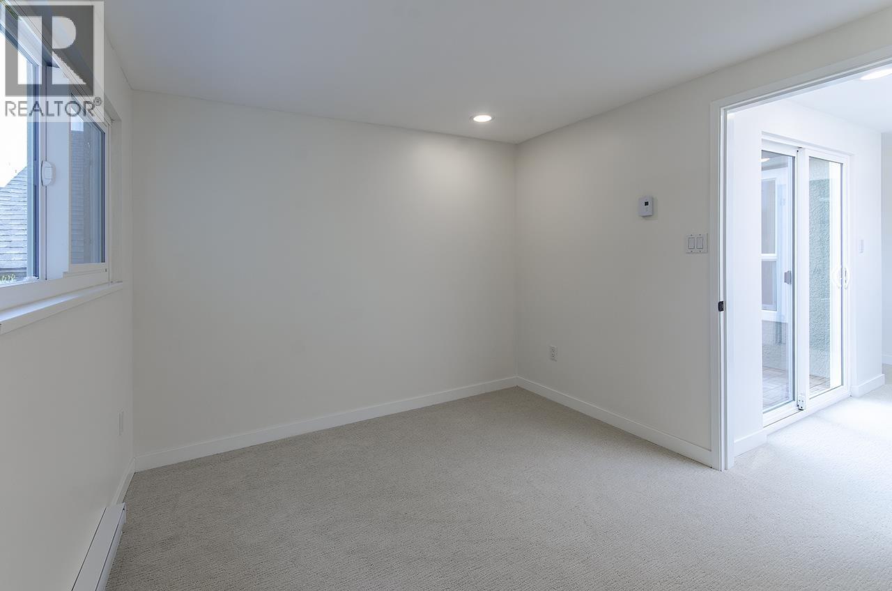 962 E 11th Avenue, Vancouver, British Columbia  V5T 2E9 - Photo 26 - R3156769