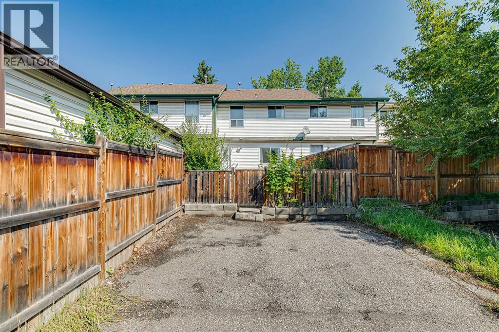 33 Woodhill Court SW, Calgary, Alberta  T2W 3P1 - Photo 28 - A2338153