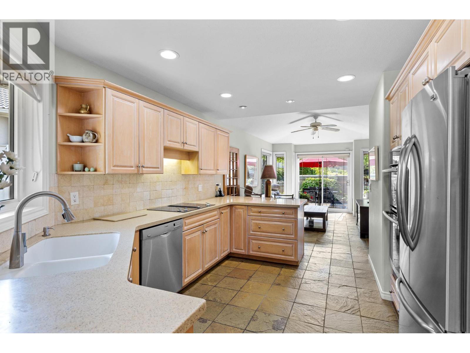 4400 Gallaghers Drive E Unit# 2, Kelowna, British Columbia  V1W 3Z8 - Photo 8 - 10396178