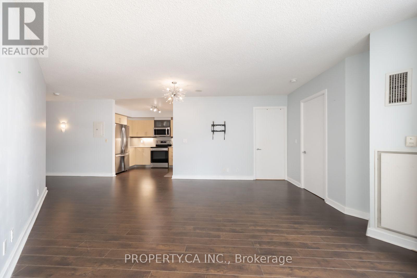 401 - 350 Wellington Street W, Toronto, Ontario  M5V 3W9 - Photo 2 - C13689228