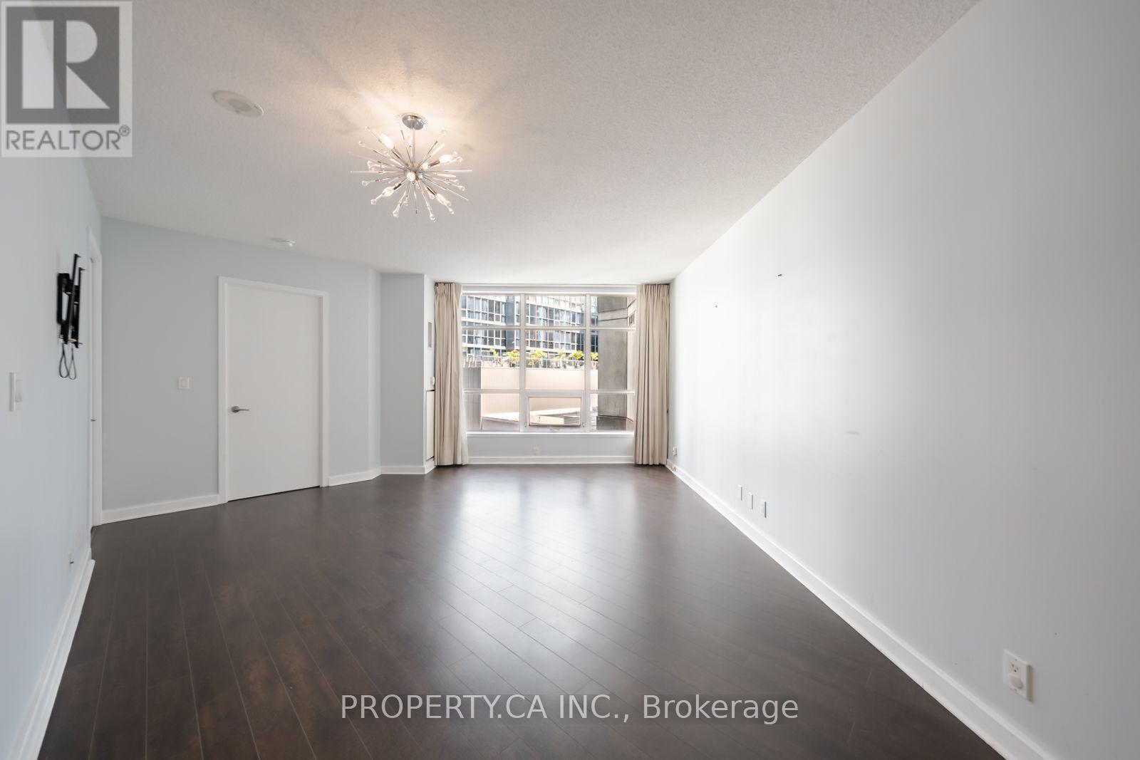 401 - 350 WELLINGTON STREET W, Toronto, Ontario