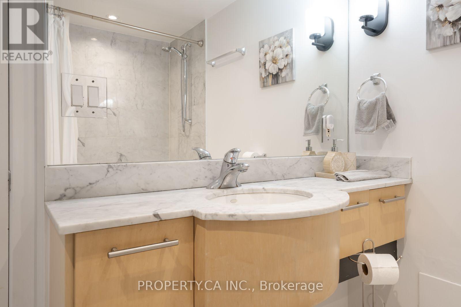 401 - 350 Wellington Street W, Toronto, Ontario  M5V 3W9 - Photo 16 - C13689228