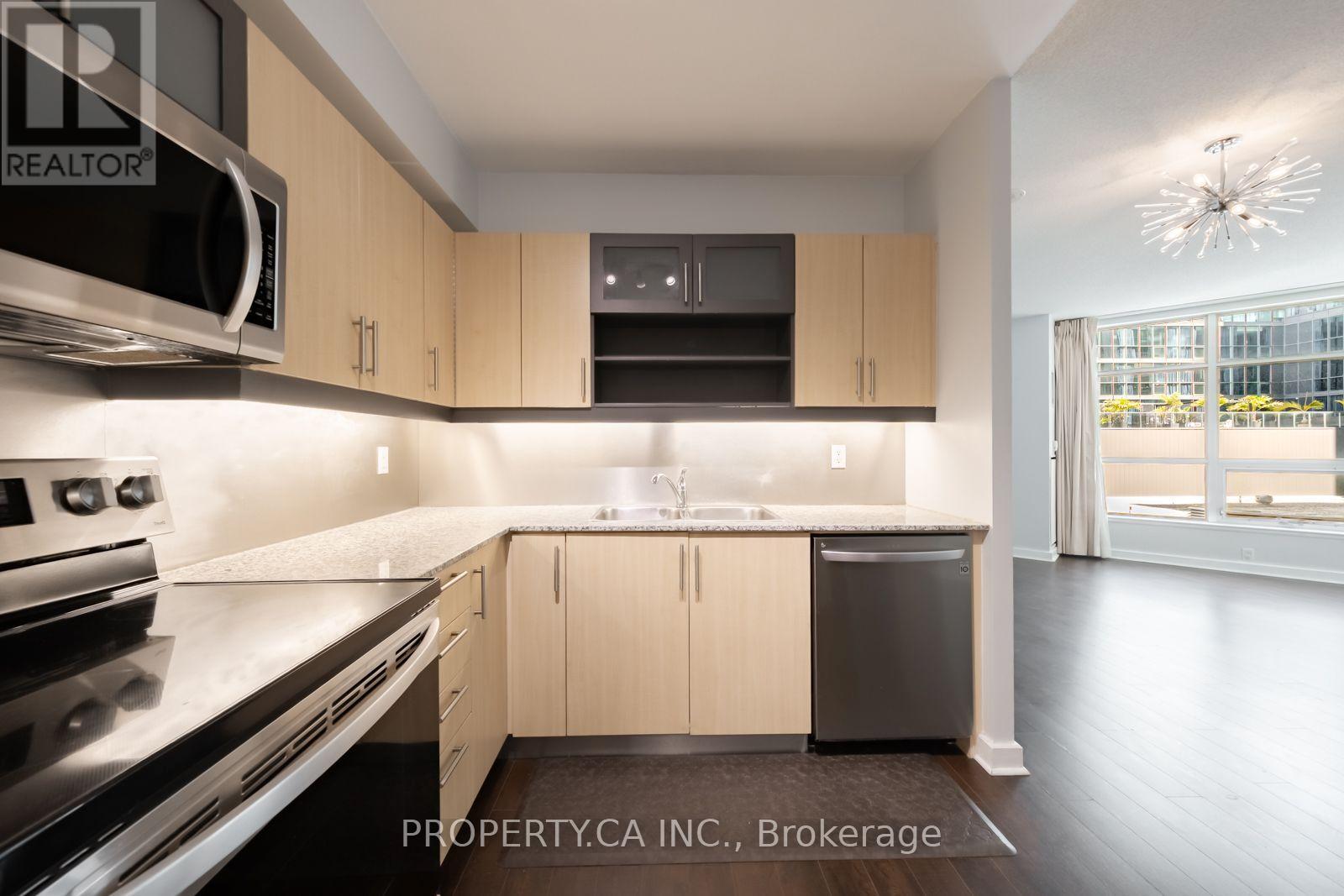 401 - 350 Wellington Street W, Toronto, Ontario  M5V 3W9 - Photo 9 - C13689228